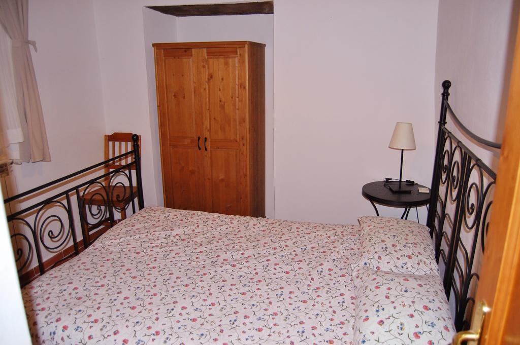 バーニ・ディ・ルッカ Casa Webbヴィラ 部屋 写真