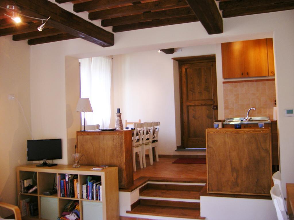 バーニ・ディ・ルッカ Casa Webbヴィラ 部屋 写真