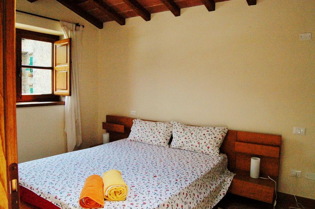 バーニ・ディ・ルッカ Casa Webbヴィラ 部屋 写真