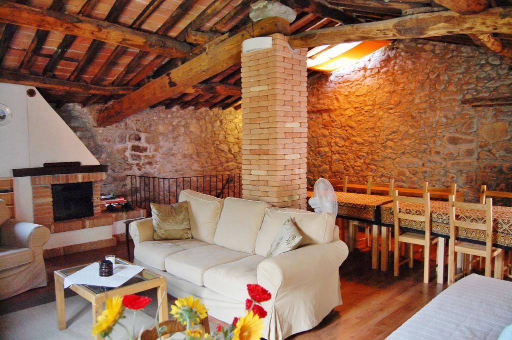 バーニ・ディ・ルッカ Casa Webbヴィラ 部屋 写真