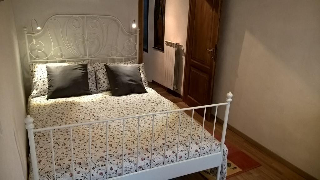 バーニ・ディ・ルッカ Casa Webbヴィラ エクステリア 写真